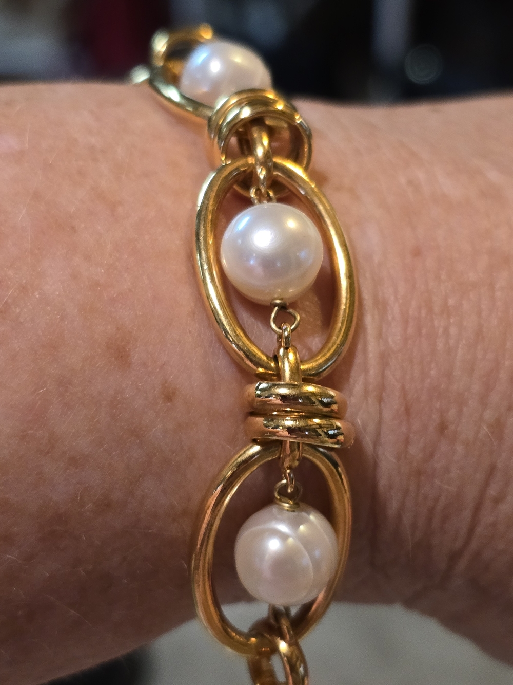 Italian Bronze 18kt Gold Plated Pearl Link Bracelet - Classic Women Jewelry 7.5"